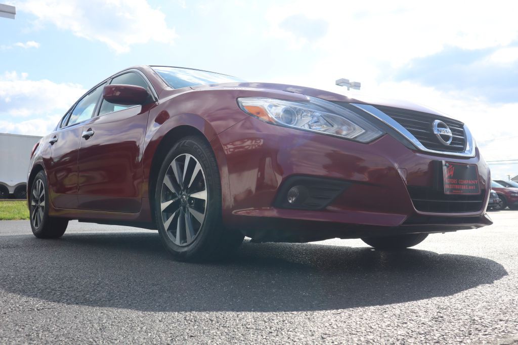 2016 Nissan Altima Image 16