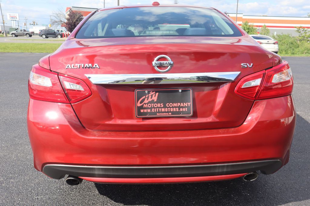 2016 Nissan Altima Image 23