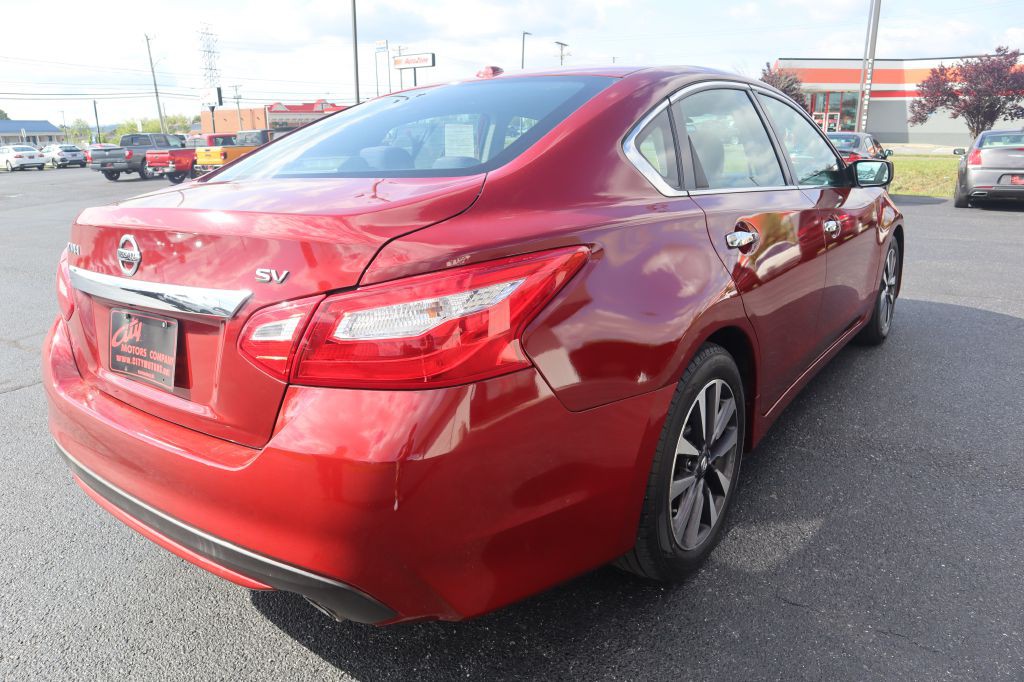 2016 Nissan Altima Image 26