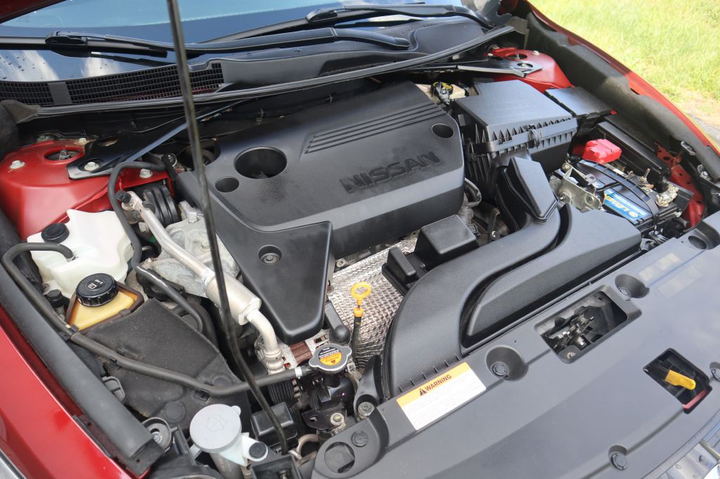 2016 Nissan Altima Image 29