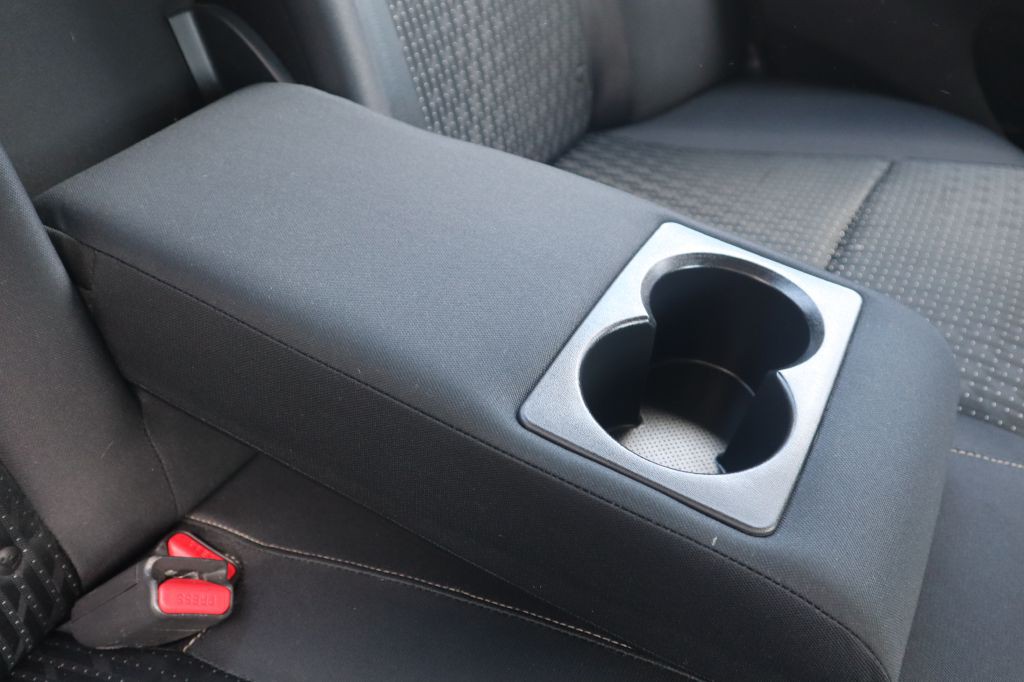 2016 Nissan Altima Image 40