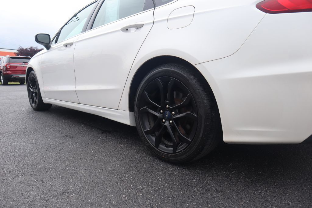 2019 Ford Fusion Image 23