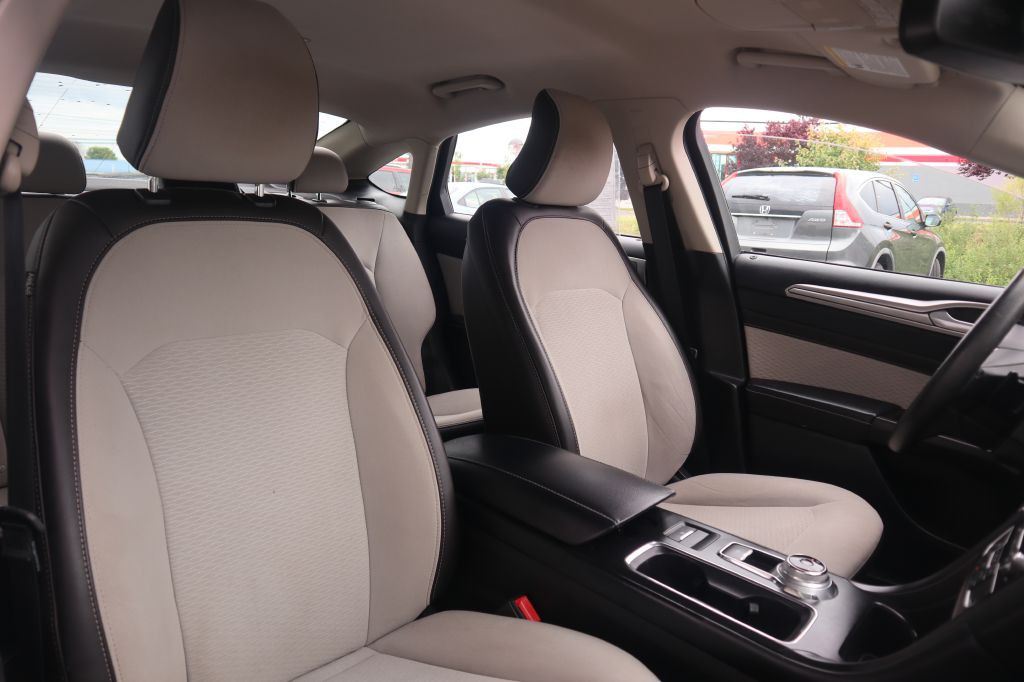 2019 Ford Fusion Image 35