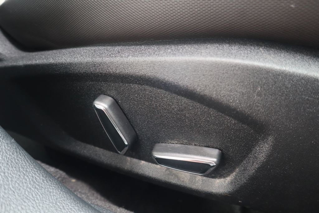 2019 Ford Fusion Image 37