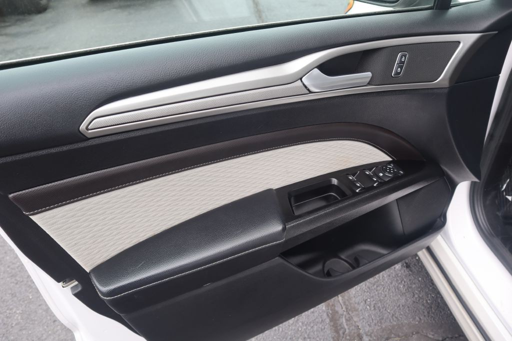 2019 Ford Fusion Image 52