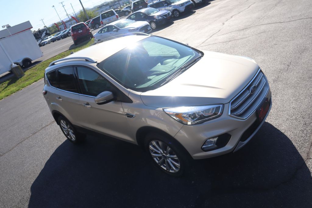 2017 Ford Escape Image 16