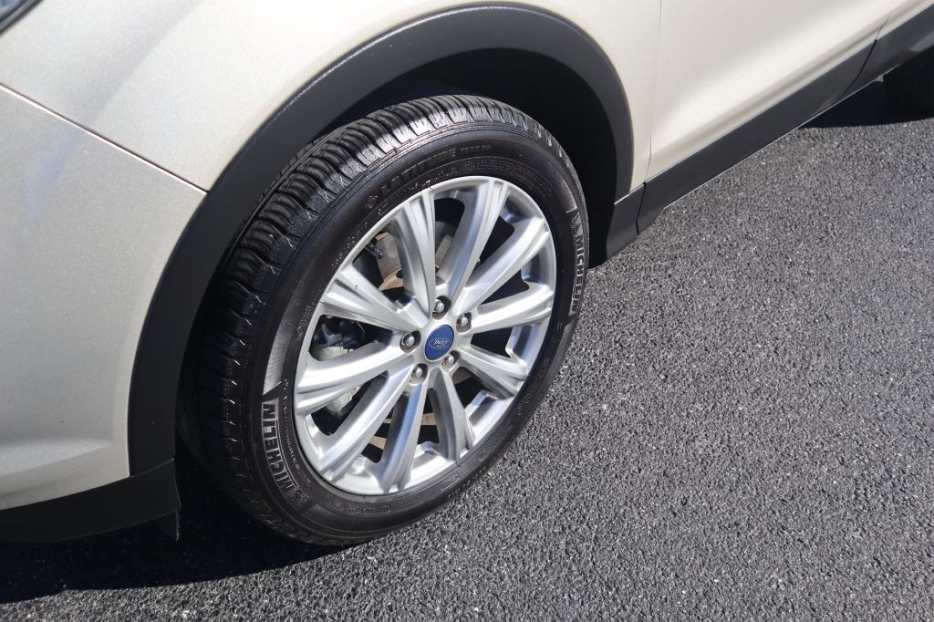 2017 Ford Escape Image 21