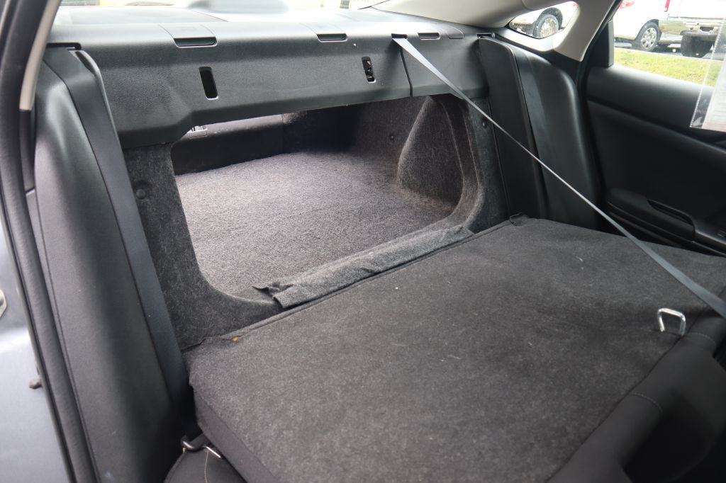 2019 Honda Civic Image 34