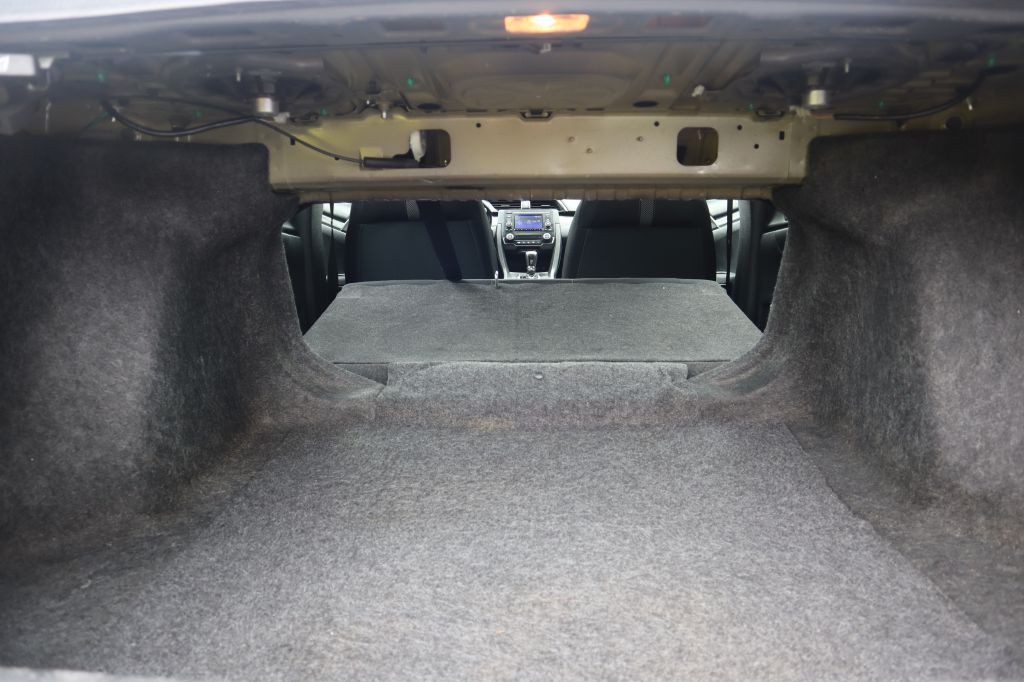2019 Honda Civic Image 36