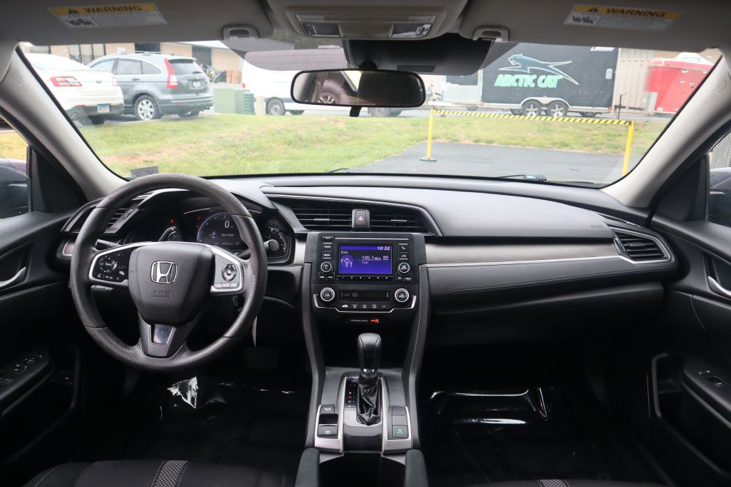 2019 Honda Civic Image 40