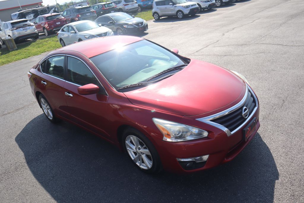 2015 Nissan Altima Image 16