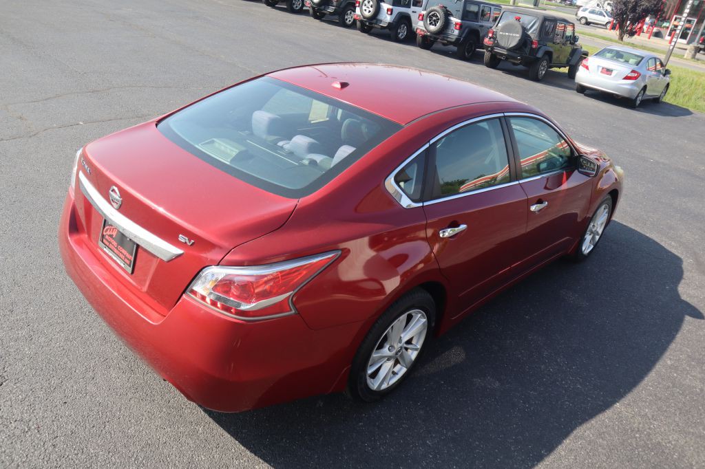 2015 Nissan Altima Image 17