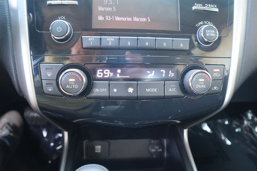 2015 Nissan Altima Image 51