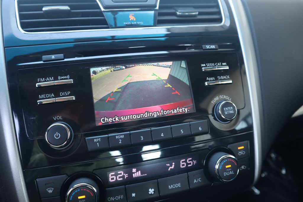 2015 Nissan Altima Image 56