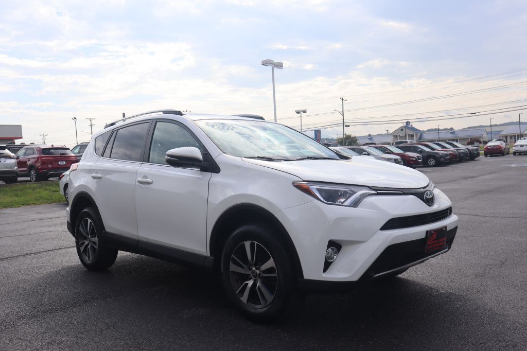 2017 Toyota Rav4 Image 4