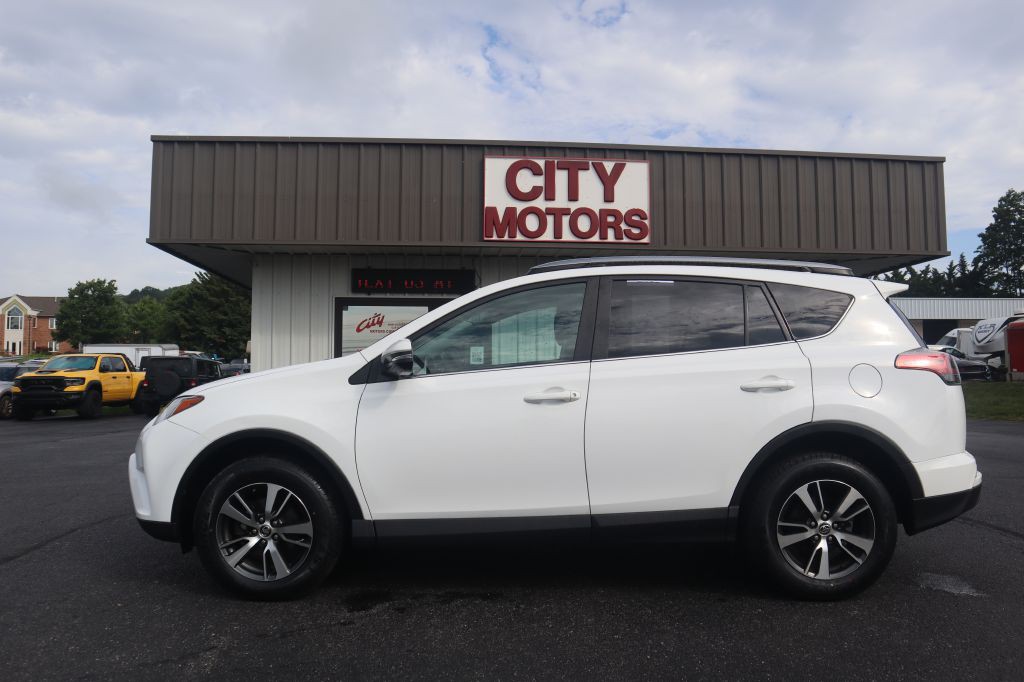 2017 Toyota Rav4 Image 10