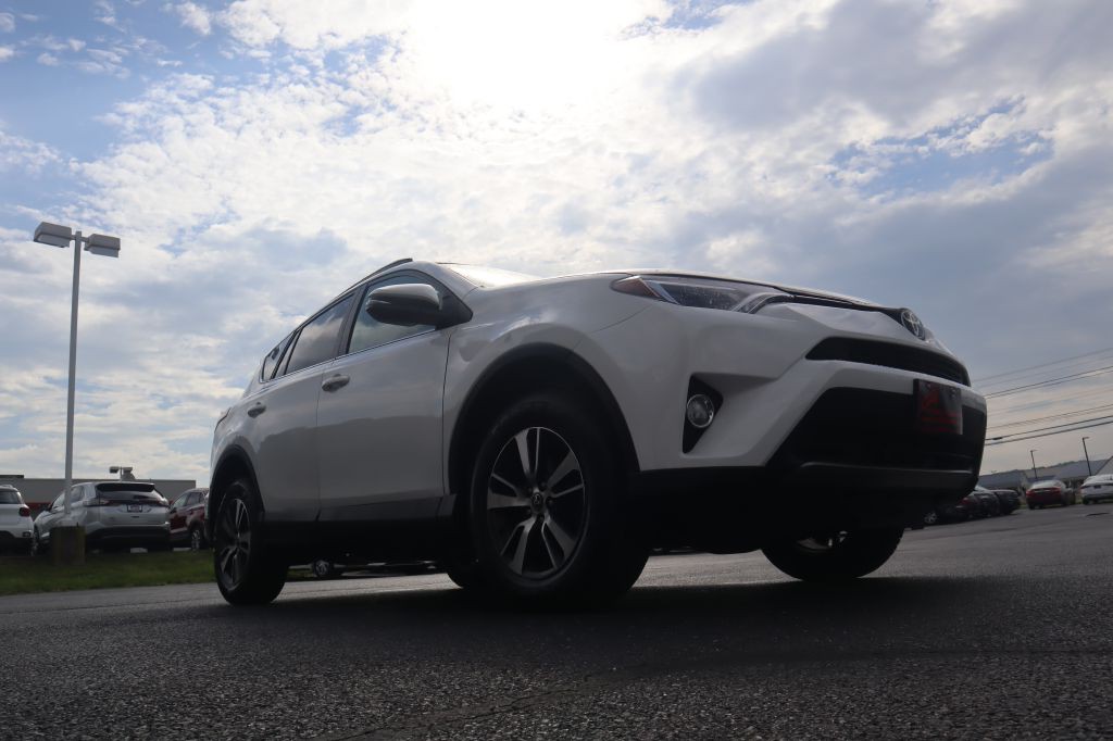 2017 Toyota Rav4 Image 15