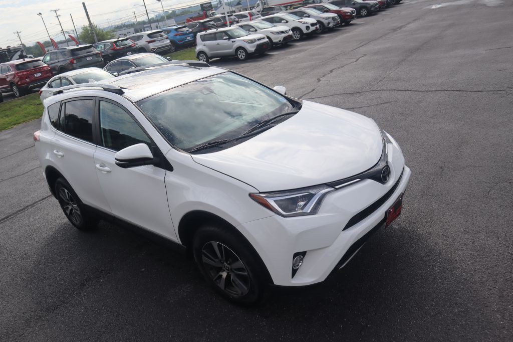 2017 Toyota Rav4 Image 16