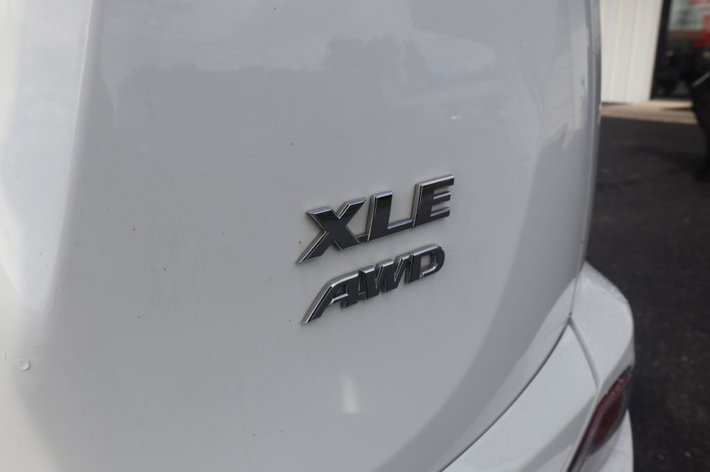 2017 Toyota Rav4 Image 23