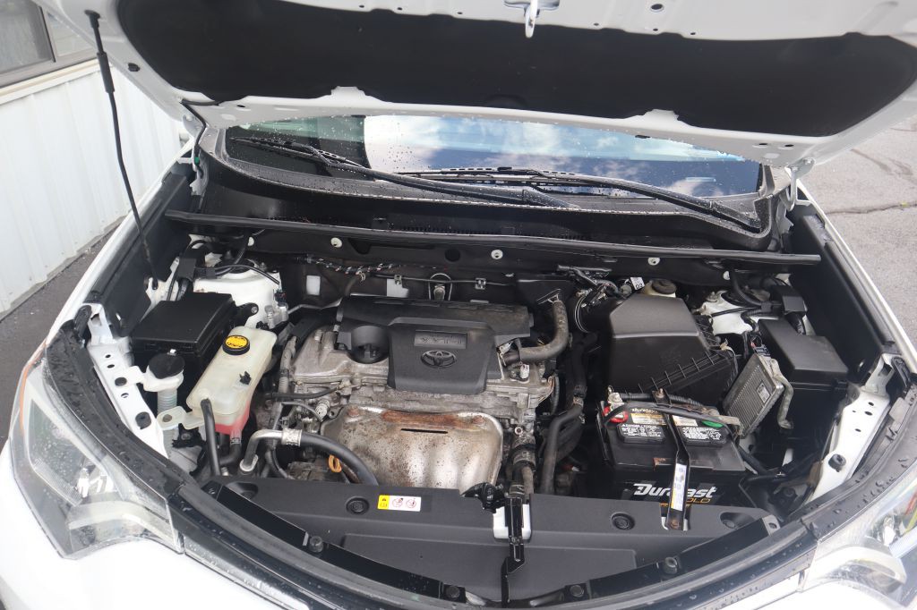 2017 Toyota Rav4 Image 28