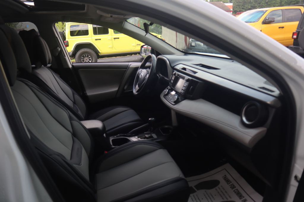 2017 Toyota Rav4 Image 29