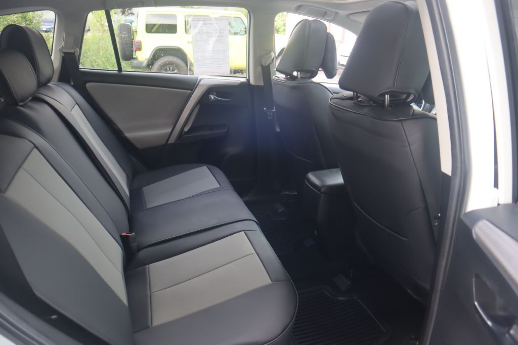 2017 Toyota Rav4 Image 34
