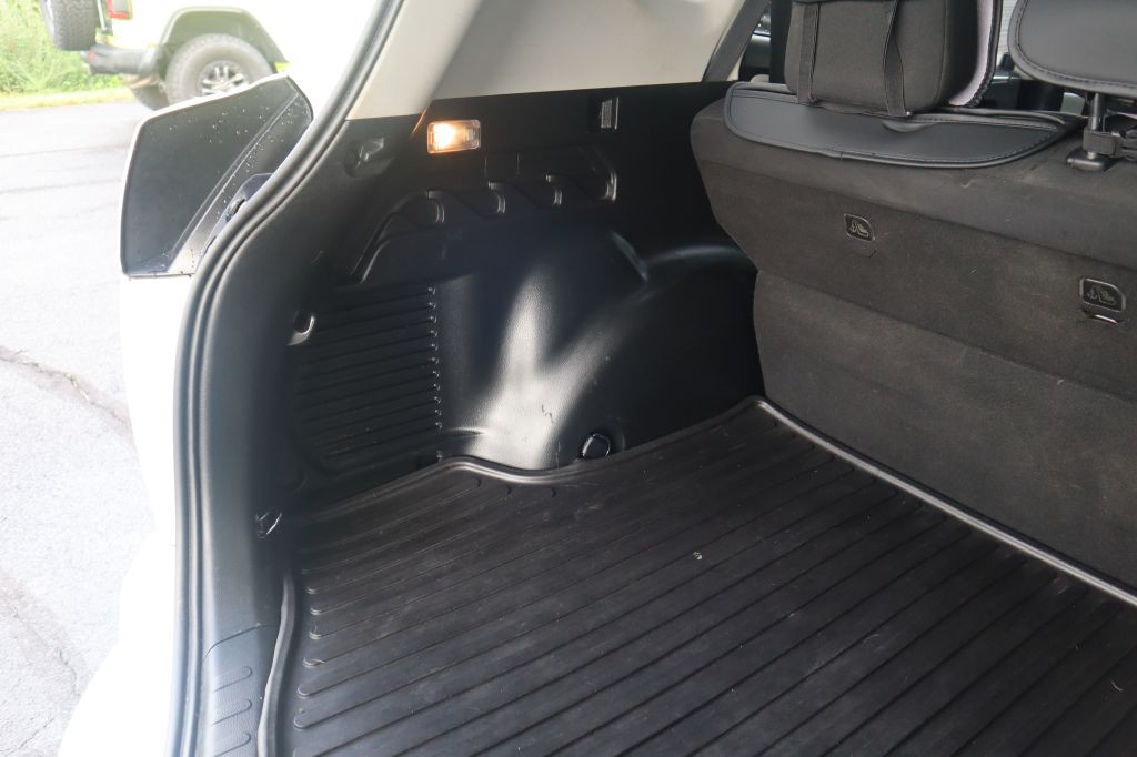 2017 Toyota Rav4 Image 40