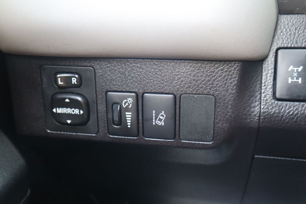 2017 Toyota Rav4 Image 48