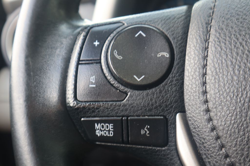 2017 Toyota Rav4 Image 50