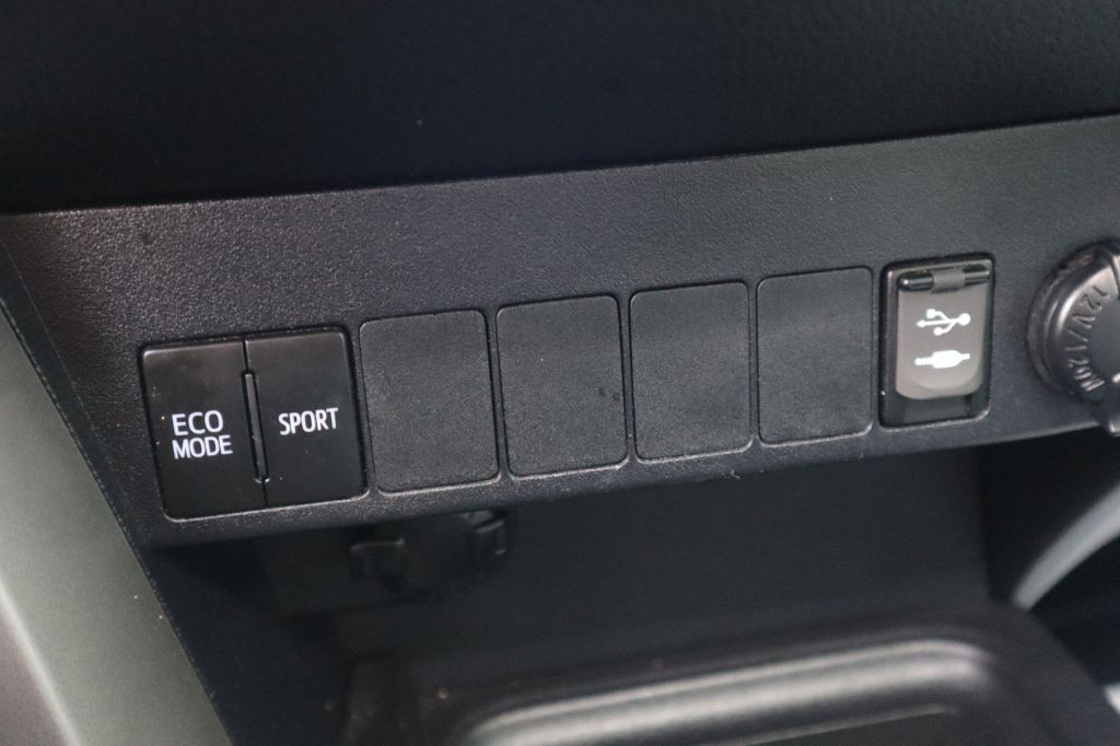 2017 Toyota Rav4 Image 54