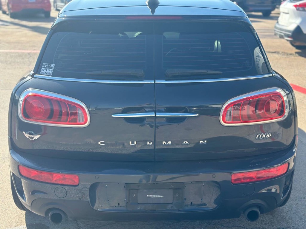2017 MINI Cooper Clubman Image 6