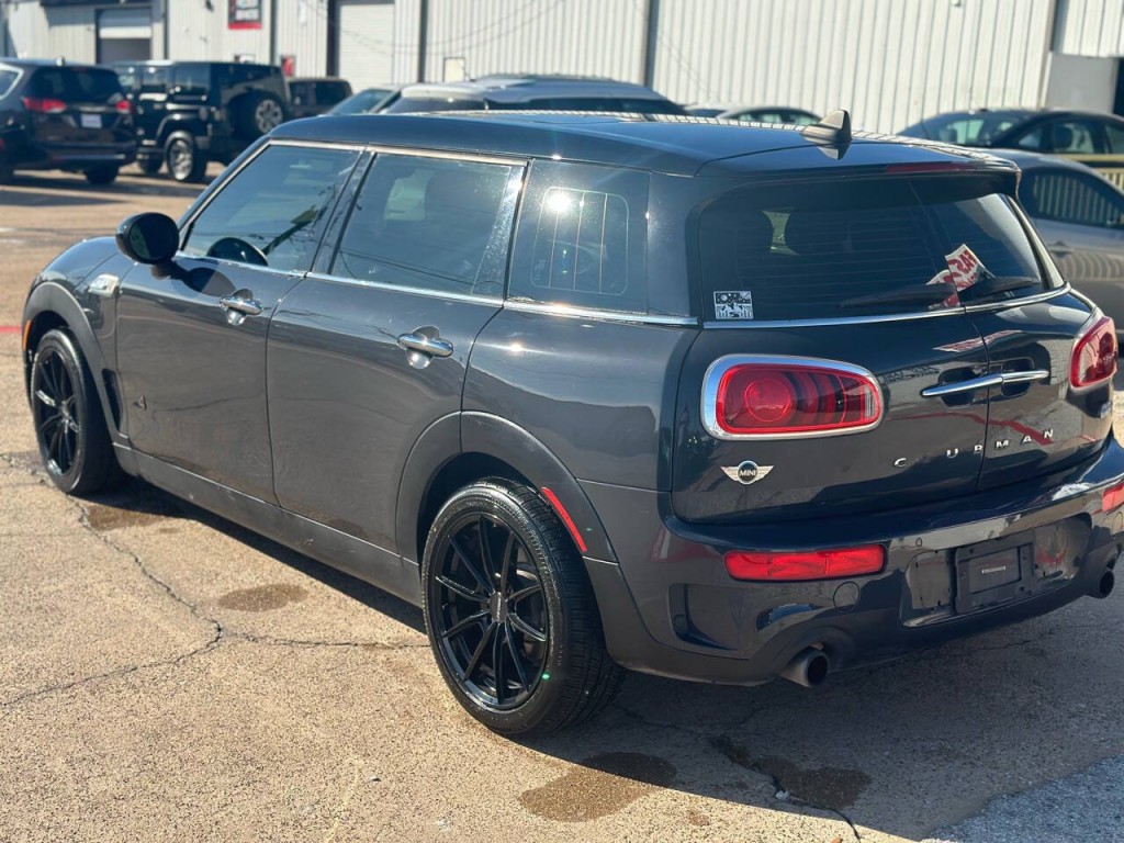 2017 MINI Cooper Clubman Image 7