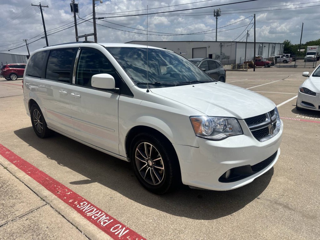 2017 Dodge Grand Caravan Image 4