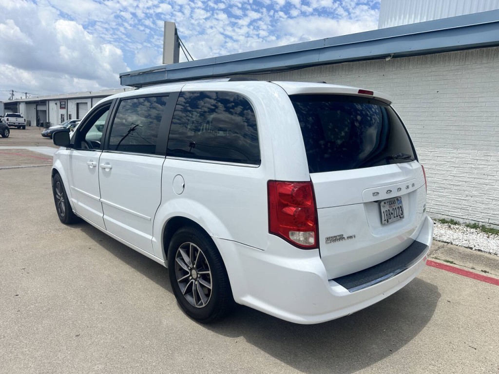 2017 Dodge Grand Caravan Image 6