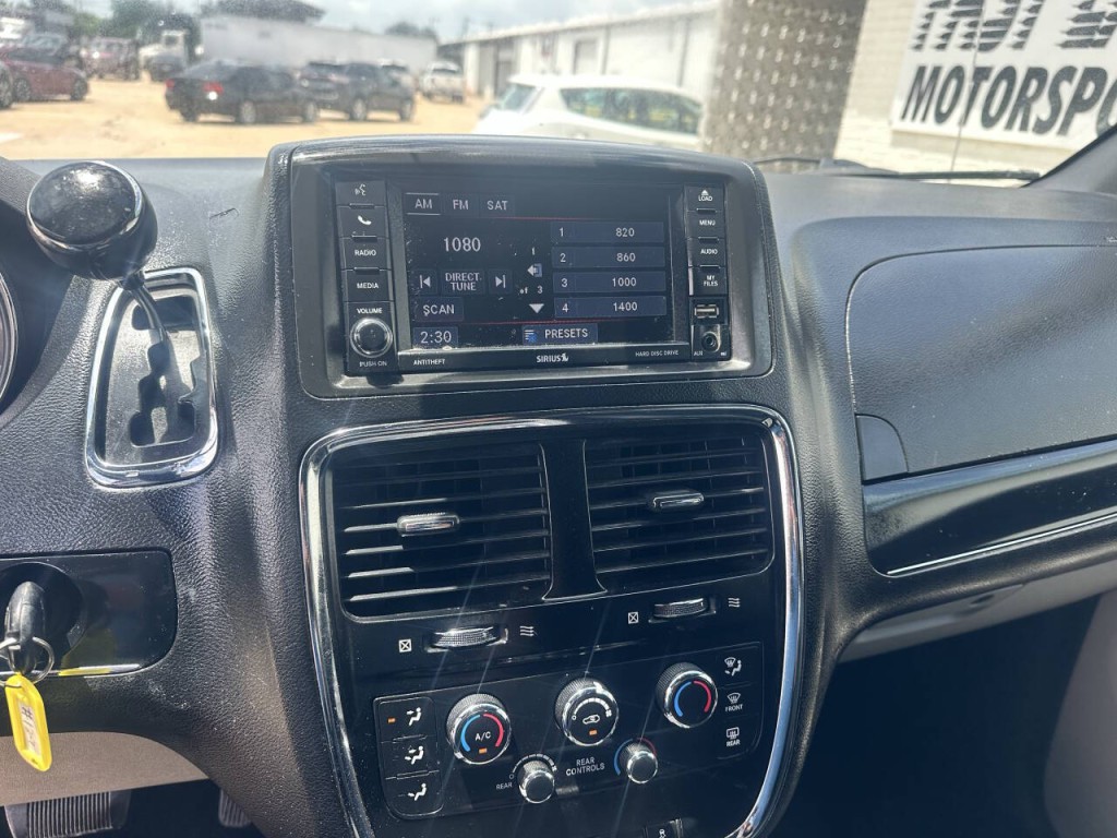 2017 Dodge Grand Caravan Image 16