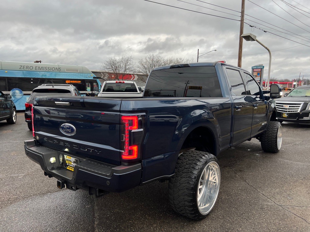 2017 Ford F-250 Image 4