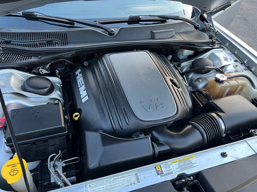 2010 Dodge Challenger Image 16