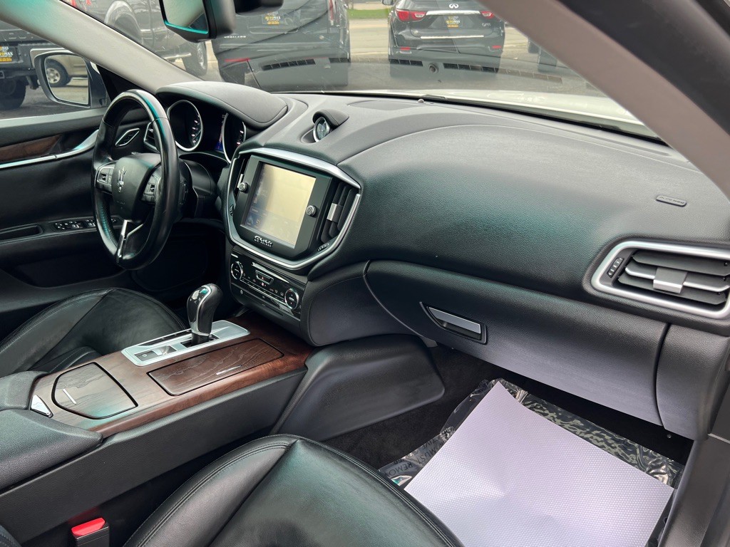 2015 Maserati Ghibli Image 11