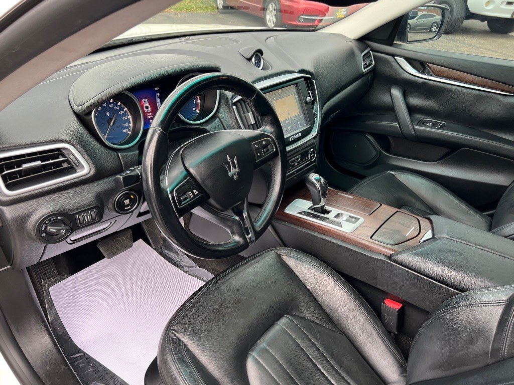 2015 Maserati Ghibli Image 16