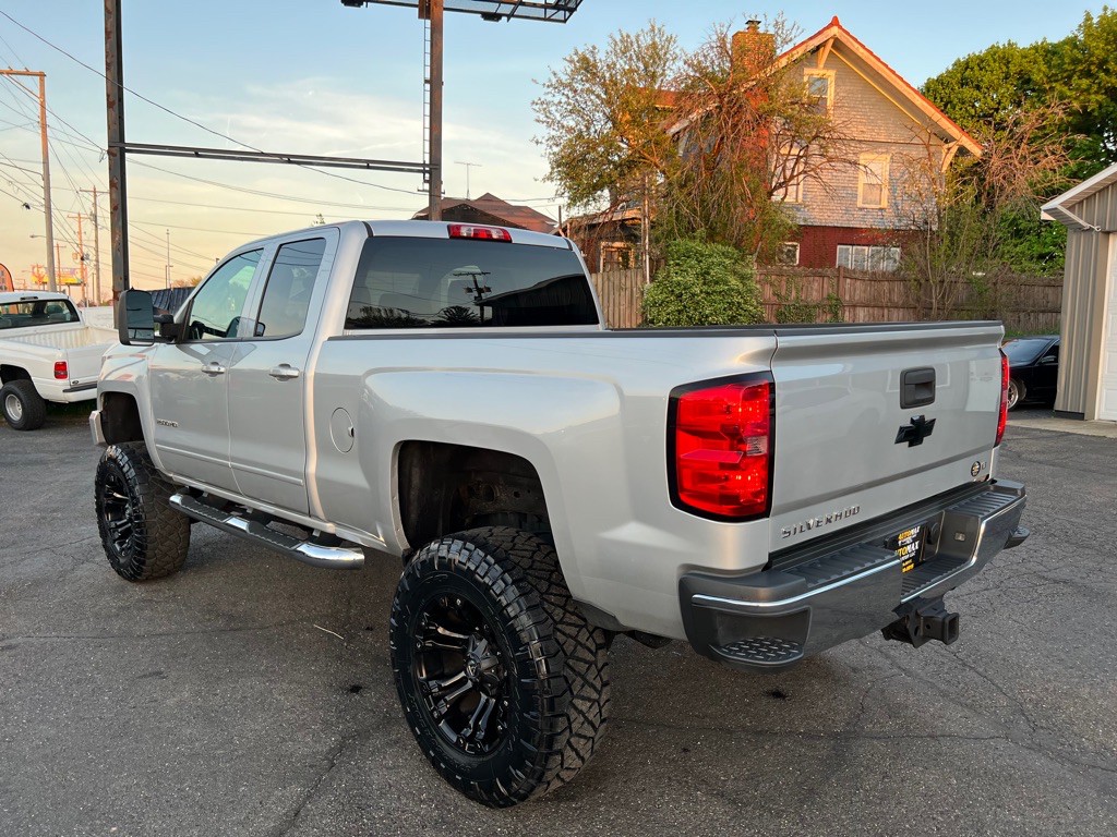 2015 Chevrolet Silverado 1500 Image 3