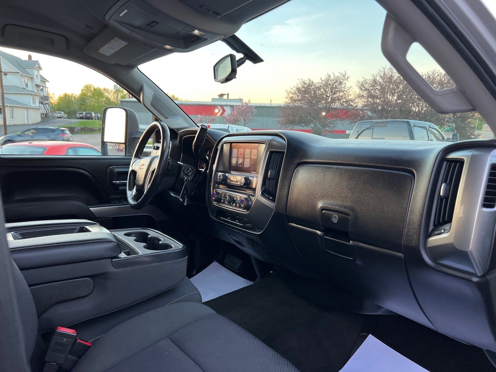 2015 Chevrolet Silverado 1500 Image 12