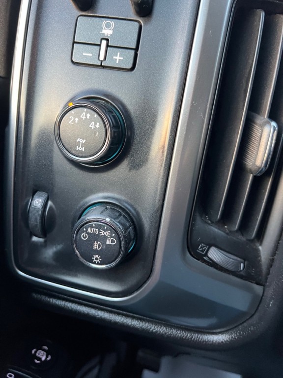 2015 Chevrolet Silverado 1500 Image 18
