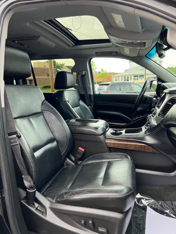 2015 Chevrolet Suburban Image 9
