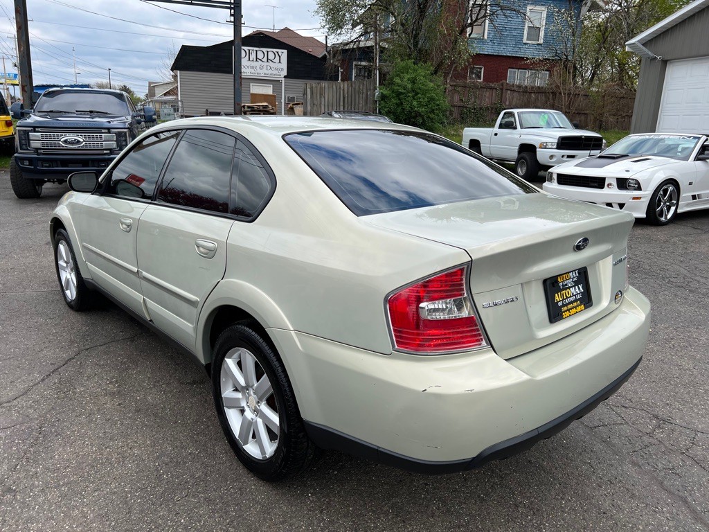 2007 Subaru Outback Image 5