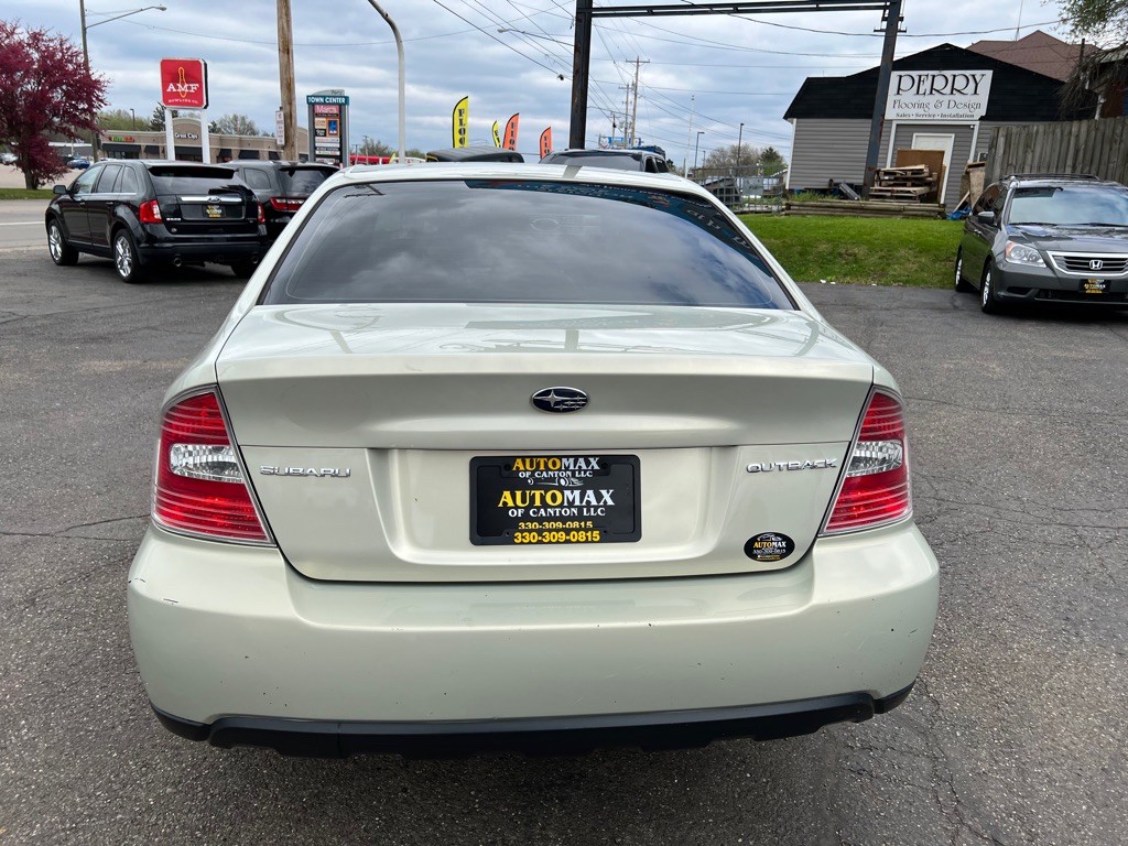 2007 Subaru Outback Image 8