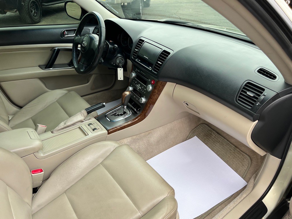 2007 Subaru Outback Image 9
