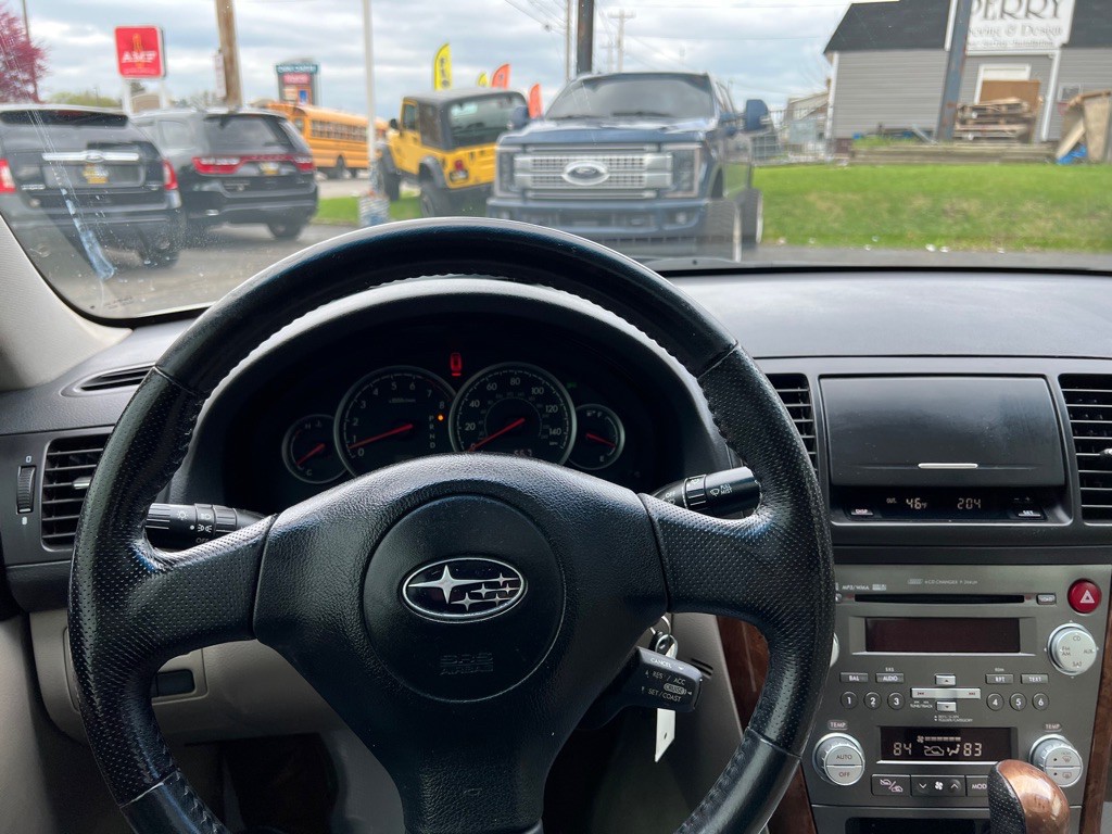 2007 Subaru Outback Image 16