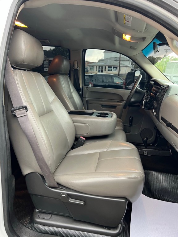 2013 GMC Sierra 2500 Image 11