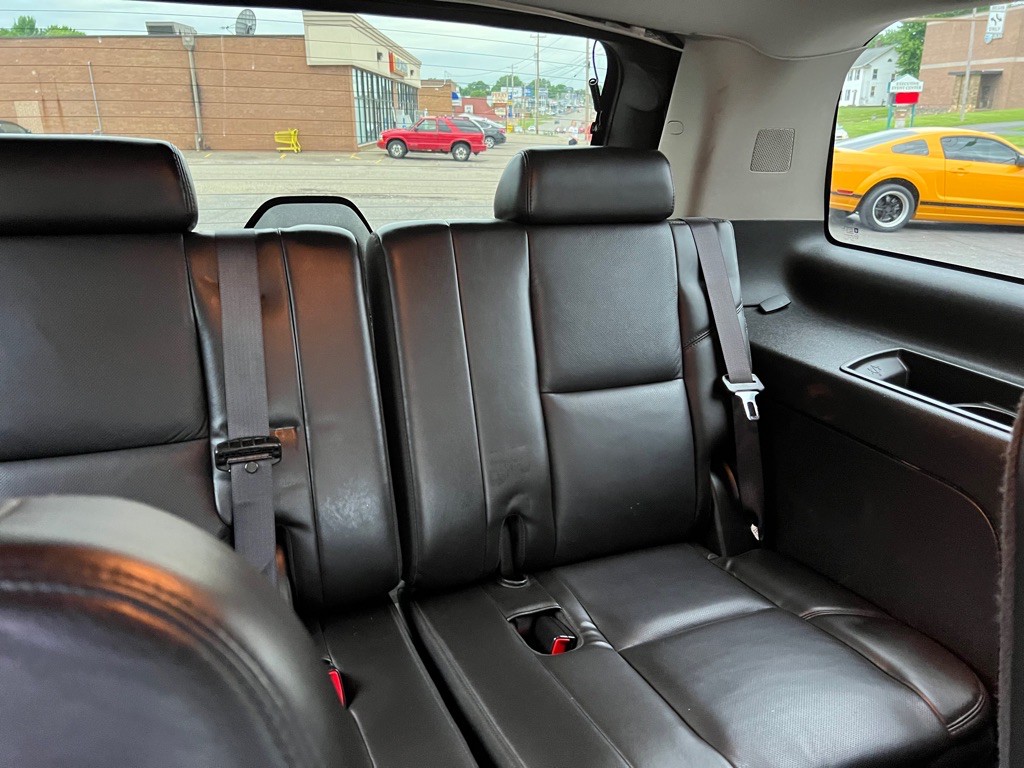 2009 Cadillac Escalade Image 15