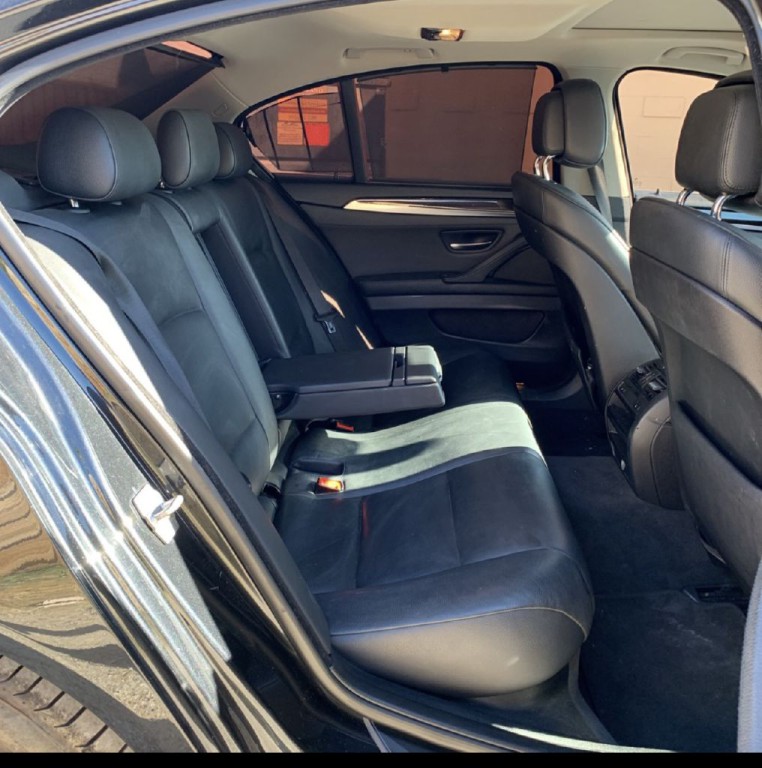 2011 BMW 5 Series Image 4